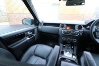 USED 2016 16 LAND ROVER DISCOVERY 3.0 SDV6 (255) Landmark 5dr Automatic Euro 6 (Rear Entertainment, 7 Seats, Panoramic Triple Sunroof, Digital TV, Meridian Surround System) !! NATIONWIDE DELIVERY AVAILABLE !!