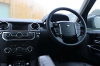 USED 2016 16 LAND ROVER DISCOVERY 3.0 SDV6 (255) Landmark 5dr Automatic Euro 6 (Rear Entertainment, 7 Seats, Panoramic Triple Sunroof, Digital TV, Meridian Surround System) !! NATIONWIDE DELIVERY AVAILABLE !!