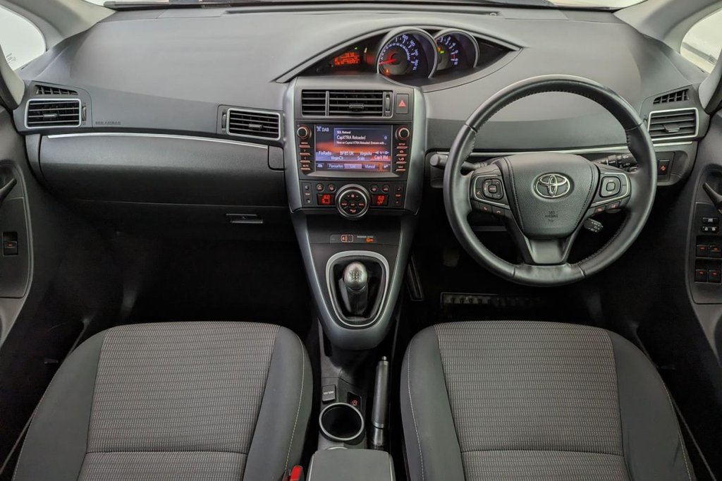 USED 2017 17 TOYOTA VERSO 1.6 D-4D ICON 5d 7 SEATS 