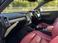 USED 2018 18 VOLVO XC40 2.0 T4 INSCRIPTION PRO AWD 5d 188 BHP 
