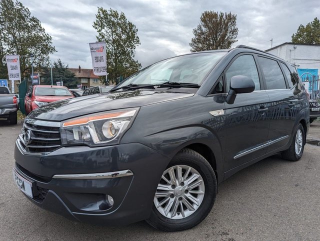 View our Ssangyong Rodius Turismo range