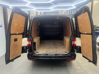 USED 2014 14 VOLKSWAGEN TRANSPORTER 2.0 TDI T28 BlueMotion Tech Trendline Panel Van 5dr Diesel Manual FWD SWB Euro 5 (s/s) (102 ps) P.Sensors, Cruise Control, A/C