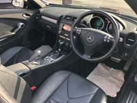 USED 2005 05 MERCEDES-BENZ SLK 3.5 SLK350 2d 269 BHP AUTOMATIC!, SERVICE HISTORY, LONG MOT UNTIL MAY 2024!, TIMING CHAIN RUN ENGINE, LEATHER TRIM , AIR CON, TRACTION CONTROL, CRUISE CONTROL, MULTI FUNCTION STEERING WHEEL, HARD TOP CONVERTIBLE ROOF, AUTOMATIC LIGHTS, FRONT FOG LIGHTS, TWIN EXHAUSTS, HEATED SEATS, ELETCRIC SEATS, ELECTRIC STEERING ADJUSTER, AIR SCARF!, ELECTRIC WINDOWS AND MIRRORS, CD/RADIO, 2 KEYS, REMOTE CENTRAL LOCKING AND 17" ALLOY WHEELS! WONT BE AROUND FOR LONG!