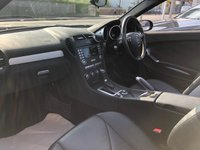 USED 2005 05 MERCEDES-BENZ SLK 3.5 SLK350 2d 269 BHP AUTOMATIC!, SERVICE HISTORY, LONG MOT UNTIL MAY 2024!, TIMING CHAIN RUN ENGINE, LEATHER TRIM , AIR CON, TRACTION CONTROL, CRUISE CONTROL, MULTI FUNCTION STEERING WHEEL, HARD TOP CONVERTIBLE ROOF, AUTOMATIC LIGHTS, FRONT FOG LIGHTS, TWIN EXHAUSTS, HEATED SEATS, ELETCRIC SEATS, ELECTRIC STEERING ADJUSTER, AIR SCARF!, ELECTRIC WINDOWS AND MIRRORS, CD/RADIO, 2 KEYS, REMOTE CENTRAL LOCKING AND 17" ALLOY WHEELS! WONT BE AROUND FOR LONG!