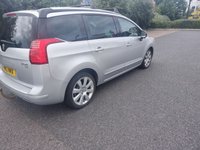 USED 2013 PEUGEOT 5008 1.6 e-HDi 115 Allure 5dr EGC 7 SEATS PANORAMIC SUNROOF HEAD UP DISPLAY PARKING SENSORS EXCELLENT SERVICE HISTORY 13 SERVICES TO 127K MILES