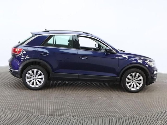 View our VOLKSWAGEN T-ROC