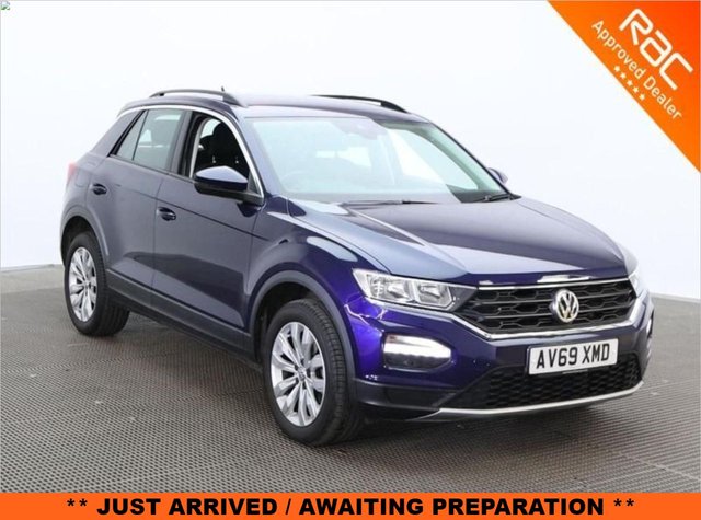 View our VOLKSWAGEN T-ROC