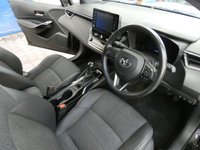 USED 2021 21 TOYOTA COROLLA 1.8 DESIGN 5d 121 BHP SAT NAV PART LEATHER PARKING SENSORS REAR CAMERA TOYOTA WARRANTY AUG 2031