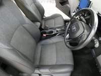 USED 2021 21 TOYOTA COROLLA 1.8 DESIGN 5d 121 BHP SAT NAV PART LEATHER PARKING SENSORS REAR CAMERA TOYOTA WARRANTY AUG 2031