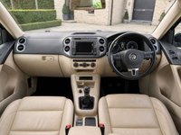 USED 2015 15 VOLKSWAGEN TIGUAN 2.0 MATCH TDI BLUEMOTION TECHNOLOGY 5d 148 BHP STUNNING VEHICLE - ULEZ COMPLIANT - SAT NAV - DAB - BLUETOOTH CONNECTIVITY - CLIMATE CONTROL - COMPREHENSIVE SERVICE PORTFOLIO