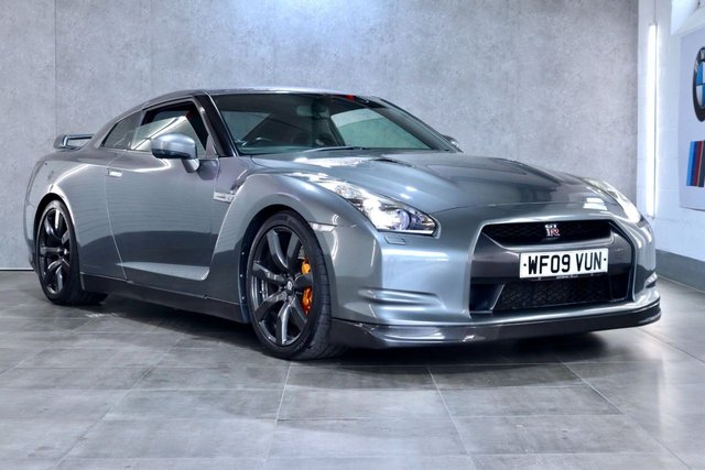 2009 09 Nissan GT-R 3.8 BLACK EDITION 2d 479 BHP