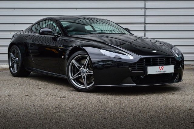 ASTON MARTIN V8 VANTAGE 
