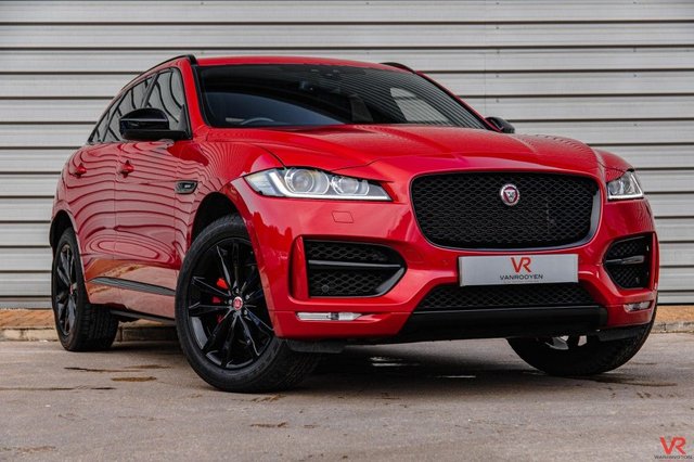JAGUAR F-PACE 