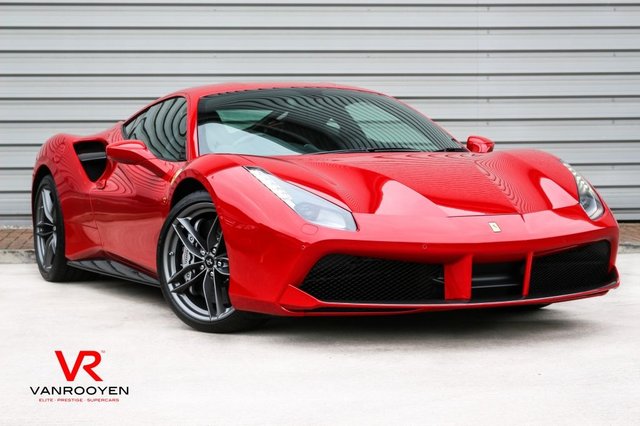 FERRARI 488 