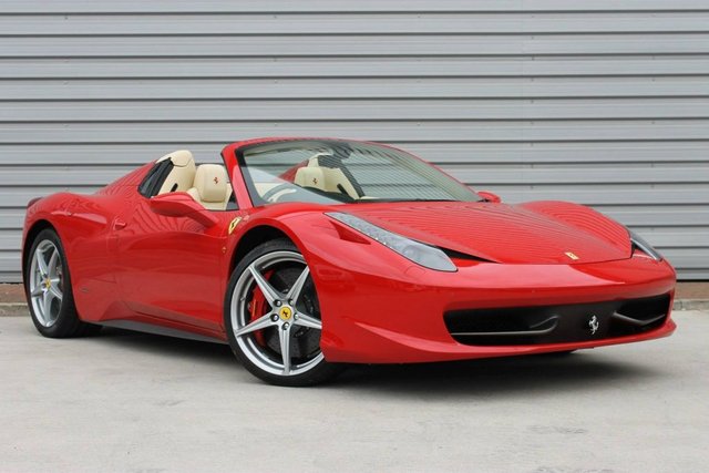 FERRARI 458 