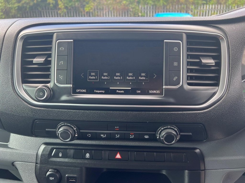 USED 2022 22 VAUXHALL VIVARO 2.0L L2H1 F3100 ELITE S/S DCB 0d 143 BHP 