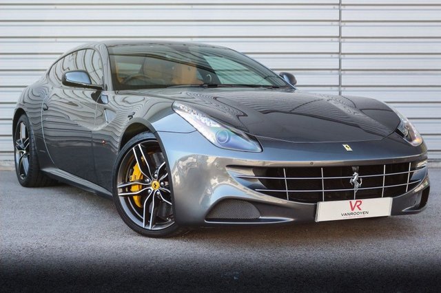 FERRARI FF 