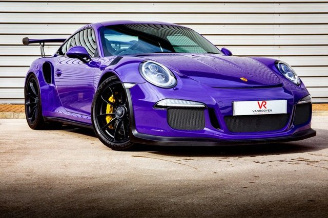 PORSCHE 911 