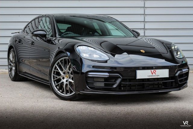 PORSCHE PANAMERA 