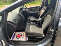 USED 2016 16 KIA CEED 1.6 CRDI 3 ISG 5d 134 BHP STUNNING GREAT SPEC 2016 KIA CEED 3 CRDi 1.6 5DR - 1 FORMER KEEPER - ONLY 25,954 MILES FROM BRAND NEW - FULL KIA DEALER HISTORY - 'ZERO ROAD TAX' - 60+ MPG - 1/2 LEATHER - DIAMOND CUT ALLOYS