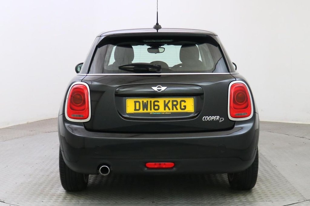USED 2016 16 MINI HATCH COOPER 1.5 COOPER D 5d 