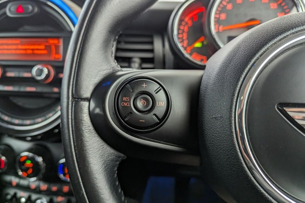 USED 2016 16 MINI HATCH COOPER 1.5 COOPER D 5d 