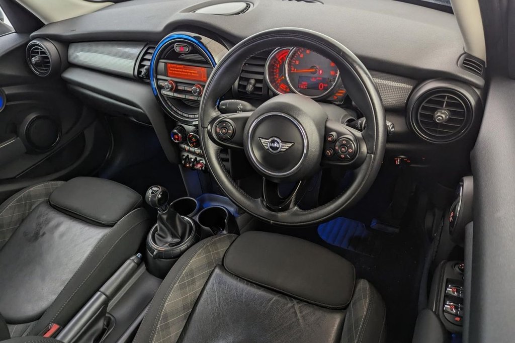 USED 2016 16 MINI HATCH COOPER 1.5 COOPER D 5d 