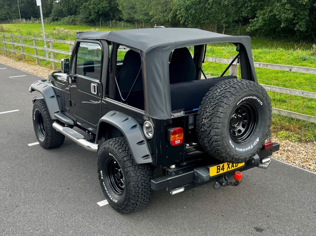 USED 2001 B JEEP WRANGLER SPORT // 3d Convertible // 4.0 174 BHP // px swap 