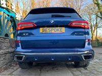 USED 2019 69 BMW X5 3.0 XDRIVE30D M SPORT 5d 261 BHP STUNNING 'BIG SPEC' 2019/69reg BMW X5 30D M-SPORT SUV - DIESEL - AUTOMATIC - 12 MONTHS FREE WARRANTY / BREAKDOWN RECOVERY - FULL UPGRADED PERFORATED LEATHER - 20 INCH DIAMOND CUT ALLOYS - HDD NAVIGATION - 1FORMER KEEPER - FULL BMW DEALER SERVICE HISTORY - COST NEW IN EXCESS OF &pound;65000.00