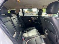 USED 2014 64 JAGUAR XF 2.2 D PORTFOLIO SPORTBRAKE 5d 200 BHP 