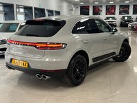 USED 2019 69 PORSCHE MACAN 3.0 S PDK 5d 349 BHP ELECTRICAL TOWBAR & FSH - CRAYON GREY & SPORTS EXHAUST!