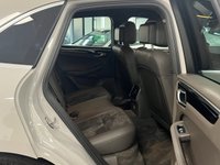 USED 2019 69 PORSCHE MACAN 3.0 S PDK 5d 349 BHP ELECTRICAL TOWBAR & FSH - CRAYON GREY & SPORTS EXHAUST!