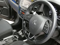 USED 2019 69 MITSUBISHI OUTLANDER 2.0 JURO 5d 148 BHP 7 SEATS APP SAT NAV CAMERA HEATED SEATS 1 OWNER MITSUBISHI WARRANTY TILL DEC 2024