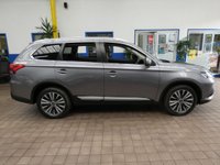 USED 2019 69 MITSUBISHI OUTLANDER 2.0 JURO 5d 148 BHP 7 SEATS APP SAT NAV CAMERA HEATED SEATS 1 OWNER MITSUBISHI WARRANTY TILL DEC 2024