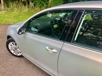 USED 2010 10 VOLKSWAGEN GOLF 1.4 SE TSI DSG 5d AUTO 121 BHP ONLY 46,000 MILES WITH X13 SERVICE STAMPS(11VW)//X11 AIRBAGS//X4 ELECTRIC WINDOWS//FACTORY SATNAV//FRONT AND REAR PARK SENSORS//AIRCON//ALLOYS//MULTI-FUNCTION STEERING WHEEL 121 BHP ONLY 46,000 MILES WITH X14 SERVICE STAMPS(11VW)//X11 AIRBAGS//X4 ELECTRIC WINDOWS//FACTORY SATNAV//FRONT AND REAR PARK SENSORS//AIRCON//ALLOYS//MULTI-FUNCTION STEERING WHEEL//BLUETOOTH HANDS FREE