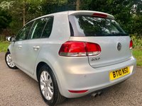 USED 2010 10 VOLKSWAGEN GOLF 1.4 SE TSI DSG 5d AUTO 121 BHP ONLY 46,000 MILES WITH X13 SERVICE STAMPS(11VW)//X11 AIRBAGS//X4 ELECTRIC WINDOWS//FACTORY SATNAV//FRONT AND REAR PARK SENSORS//AIRCON//ALLOYS//MULTI-FUNCTION STEERING WHEEL 121 BHP ONLY 46,000 MILES WITH X14 SERVICE STAMPS(11VW)//X11 AIRBAGS//X4 ELECTRIC WINDOWS//FACTORY SATNAV//FRONT AND REAR PARK SENSORS//AIRCON//ALLOYS//MULTI-FUNCTION STEERING WHEEL//BLUETOOTH HANDS FREE