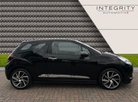 USED 2017 67 DS DS 3 1.2 PURETECH CONNECTED CHIC 3d 80 BHP SATELITTE NAVIGATION - BLUETOOTH - MIRROR LINK WITH APPLE CARPLAY - DAB RADIO - USB INPUT - AUTOMATIC AIR CONDITIONING - 17" DIAMOND CUT ALLOYS - 7" TOUCH SCREEN DISPLAY