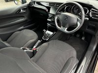 USED 2017 67 DS DS 3 1.2 PURETECH CONNECTED CHIC 3d 80 BHP SATELITTE NAVIGATION - BLUETOOTH - MIRROR LINK WITH APPLE CARPLAY - DAB RADIO - USB INPUT - AUTOMATIC AIR CONDITIONING - 17" DIAMOND CUT ALLOYS - 7" TOUCH SCREEN DISPLAY