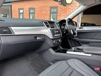 USED 2014 14 MERCEDES-BENZ M-CLASS 5.5L ML63 AMG 5d AUTO 525 BHP 