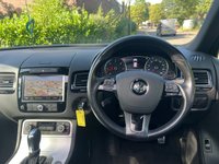 USED 2013 13 VOLKSWAGEN TOUAREG 3.0 V6 R-LINE TDI BLUEMOTION TECHNOLOGY 5d 242 BHP 