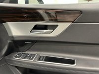 USED 2018 68 JAGUAR XF 2.0 PORTFOLIO 5d 247 BHP Gesture Tailgate,Full Ebony Leather