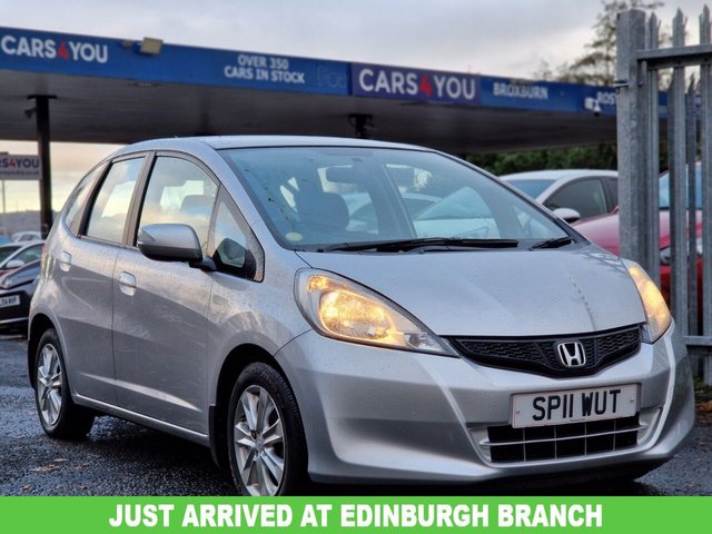 2011 11 HONDA JAZZ 1.3 I-VTEC ES 5d 98 BHP THIS CAR COMES WITH 12 MONTHS WARRANTY , BREAKDOWN COVER & RECOVERY++   AUX+  USB CONNECTIVITY+  TRACTION CONTROL+  CLIMATE CONTROL+  REAR PARKING SENSORS+  15 INCH ALLOY WHEELS