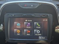 USED 2015 15 RENAULT CAPTUR 1.5 DYNAMIQUE MEDIANAV DCI 5d 90 BHP CRUISE CONTROL +  LED DAY TIME RUNNING LIGHTS +  CLIMATE CONTROL +  BLUETOOTH +  USB +  AUX +  RAIN SENSORS +  AUTOMATIC LIGHTS +  FOG LIGHTS +  KEYLESS START +  SAT NAV +  17 INCH ALLOY WHEELS +  TRACTION CONTROL +