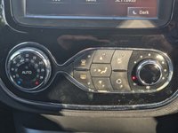 USED 2015 15 RENAULT CAPTUR 1.5 DYNAMIQUE MEDIANAV DCI 5d 90 BHP CRUISE CONTROL +  LED DAY TIME RUNNING LIGHTS +  CLIMATE CONTROL +  BLUETOOTH +  USB +  AUX +  RAIN SENSORS +  AUTOMATIC LIGHTS +  FOG LIGHTS +  KEYLESS START +  SAT NAV +  17 INCH ALLOY WHEELS +  TRACTION CONTROL +