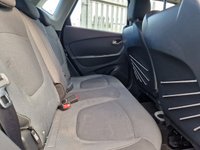 USED 2015 15 RENAULT CAPTUR 1.5 DYNAMIQUE MEDIANAV DCI 5d 90 BHP CRUISE CONTROL +  LED DAY TIME RUNNING LIGHTS +  CLIMATE CONTROL +  BLUETOOTH +  USB +  AUX +  RAIN SENSORS +  AUTOMATIC LIGHTS +  FOG LIGHTS +  KEYLESS START +  SAT NAV +  17 INCH ALLOY WHEELS +  TRACTION CONTROL +