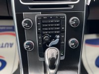 USED 2013 63 VOLVO V60 2.0 D3 R-DESIGN LUX NAV 5d 134 BHP CRUISE CONTROL + DAB + USB + AUX + DUAL ZONE CLIMATE CONTROL + PRIVACY GLASS +