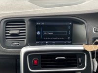 USED 2013 63 VOLVO V60 2.0 D3 R-DESIGN LUX NAV 5d 134 BHP CRUISE CONTROL + DAB + USB + AUX + DUAL ZONE CLIMATE CONTROL + PRIVACY GLASS +