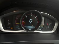 USED 2013 63 VOLVO V60 2.0 D3 R-DESIGN LUX NAV 5d 134 BHP CRUISE CONTROL + DAB + USB + AUX + DUAL ZONE CLIMATE CONTROL + PRIVACY GLASS +