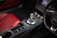 USED 2011 60 AUDI R8 5.2 SPYDER V10 QUATTRO 2d 519 BHP V10 MANUAL SPYDER, FULL SERVICE HISTORY, CARBON INTERIOR, PPF, B&O 12 MONTH WARRANTY