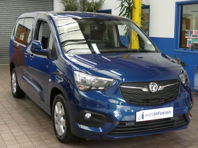 2020 70 Vauxhall Combo Life 1.5 ENERGY XL S/S 5d 101 BHP